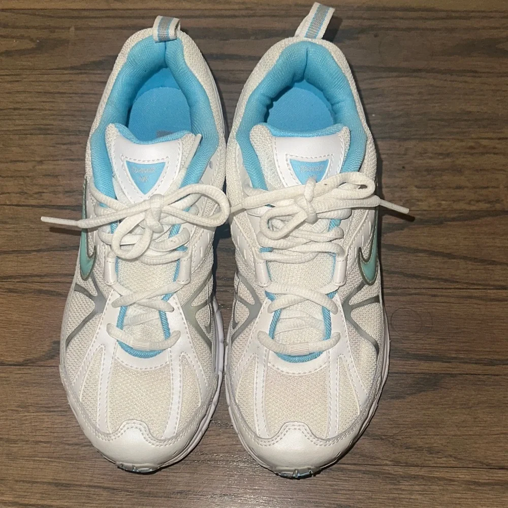 Nike Women's White and Light Blue Sneakers - Picture 3 of 7